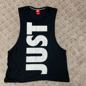 Nike Women’s Tank MEDIUM NWOT